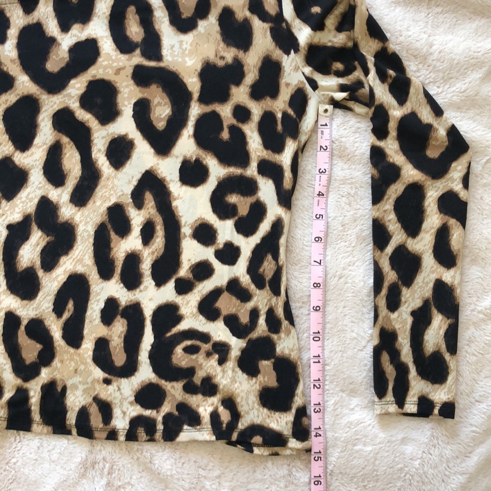 NWT H&M Long Sleeve Leopard Top with asymmetrical neck, Large - Picture 13 of 14